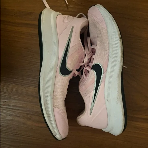 Nike Women's Sneakers - Pink and Gray - Picture 4 of 5